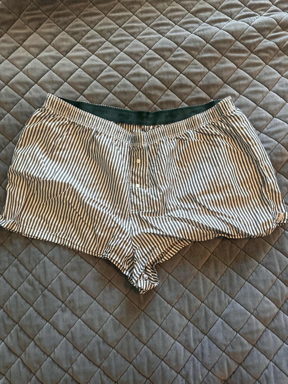 VS Pink Striped Women's boxer shorts, green and white XL